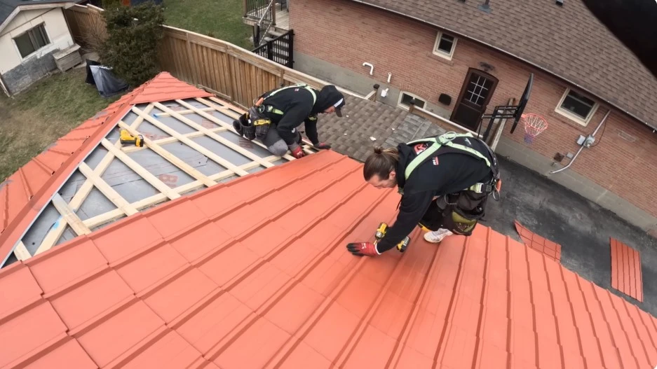 Roanoke Roofing Pros crew working on roofing project